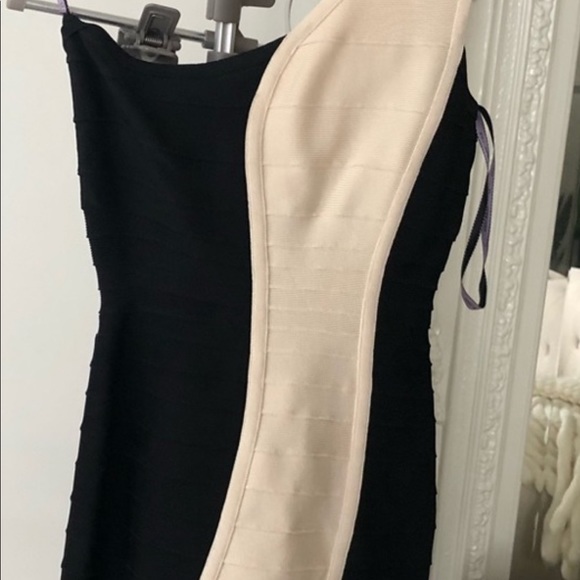 Herve Leger black and white one shoulder dress. - Picture 4 of 5